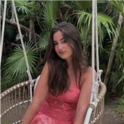 Alumna en la universidad con el título de ESO y Bachillerato, dispuesta a dar clases a niños con dificultades para el aprendizaje